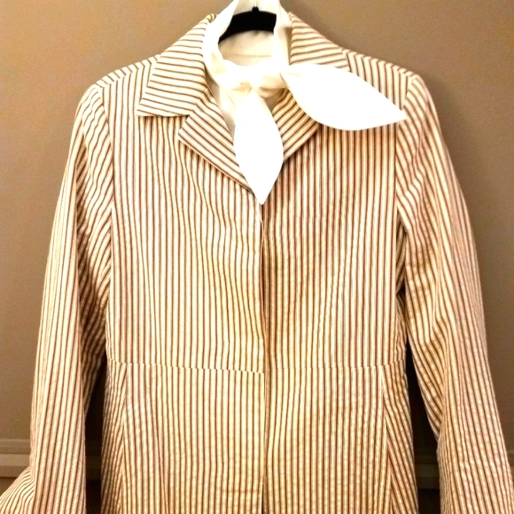 Barney's Seersucker,Spring Day Walking Coat. Italy.